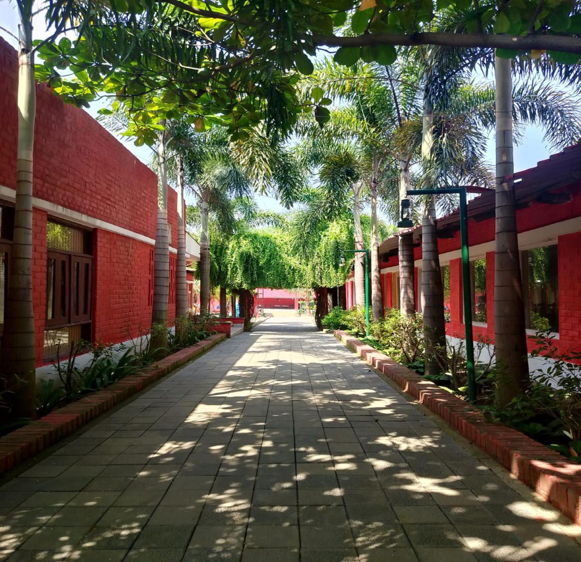 Green Point - Hotels And Resorts In Angul Extérieur photo