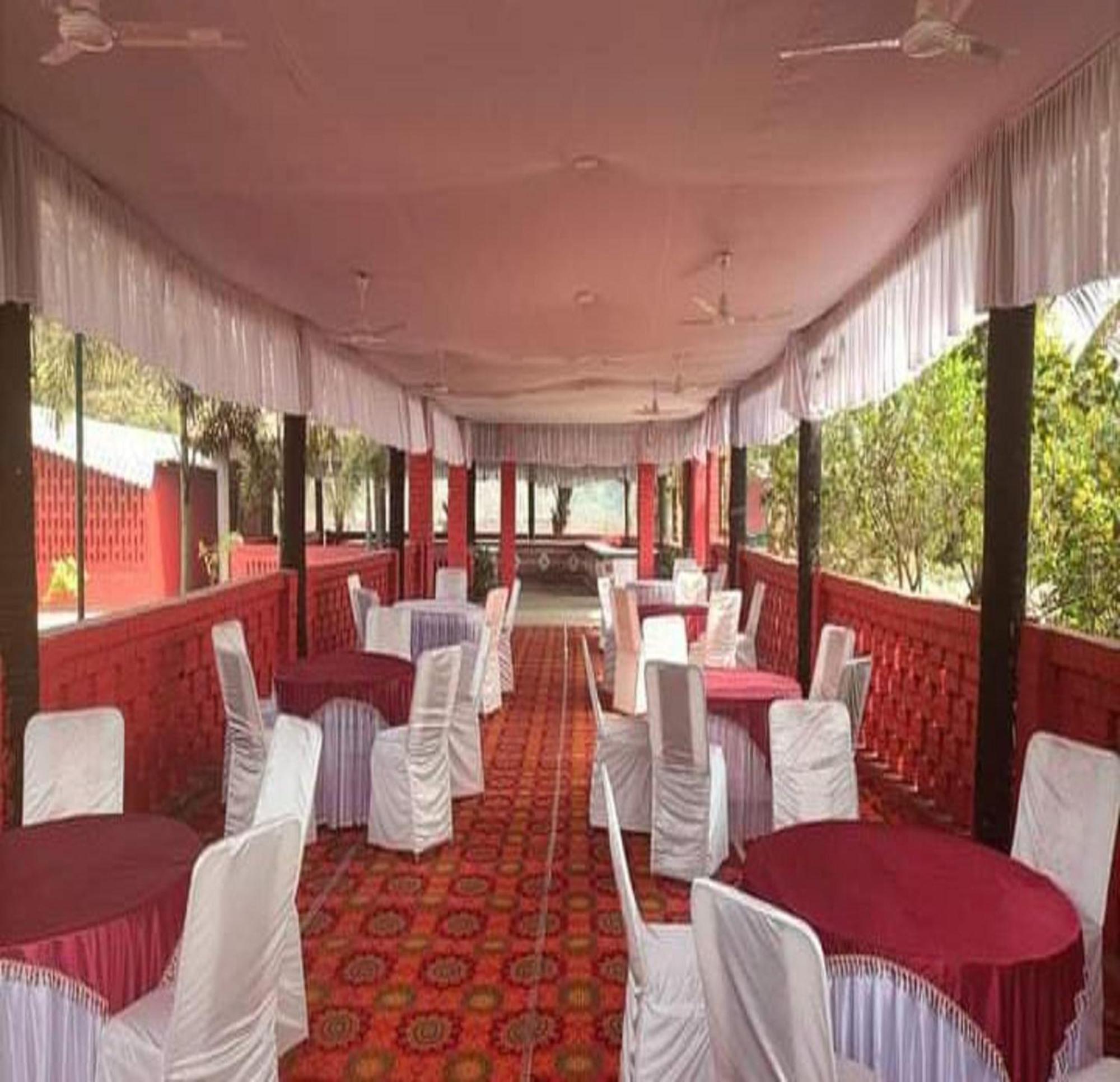 Green Point - Hotels And Resorts In Angul Extérieur photo